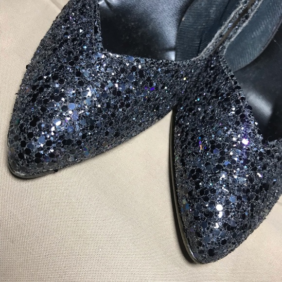 FASHION 10 Vintage Glitter Pointy Toe Pump - Picture 4 of 5